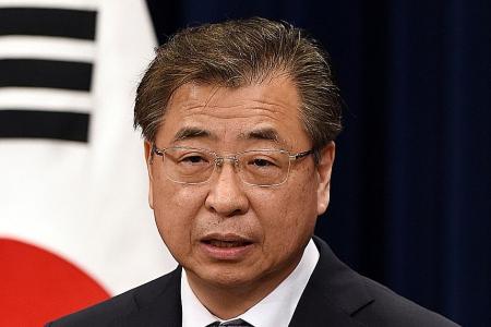 S. Korea’s Moon to send special envoys to North on Monday