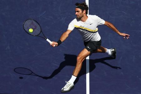 Federer sets 17-0 record start to a year