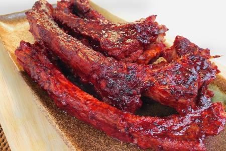 Roasted ribs with red glutinous wine lees