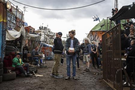 Steven Spielberg gets his game on for Ready Player One