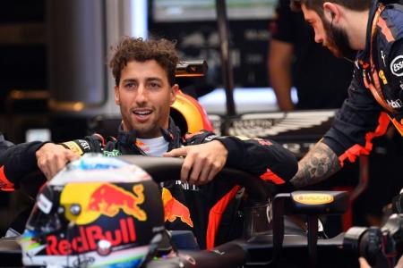 Ricciardo tops first practice in Bahrain