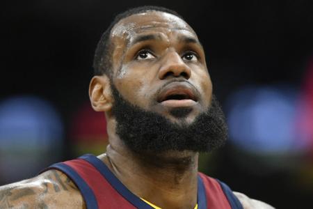 Cavs stumble to fourth, but counting on James for eighth straight NBA 