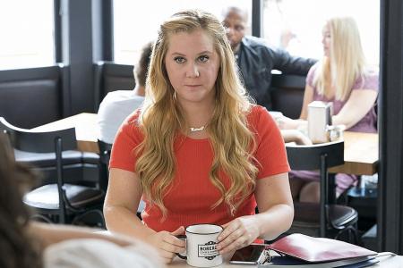 Newlywed Amy Schumer feels prettiest when not thinking about her looks
