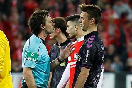 VAR recalls players at half-time in Bundesliga