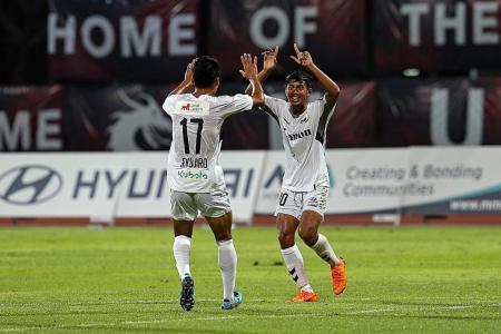 Albirex coach Yoshinaga finds faults in 6-1 win