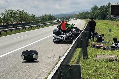 2 Singaporeans killed, 4 injured in motorcyle accident in Malaysia