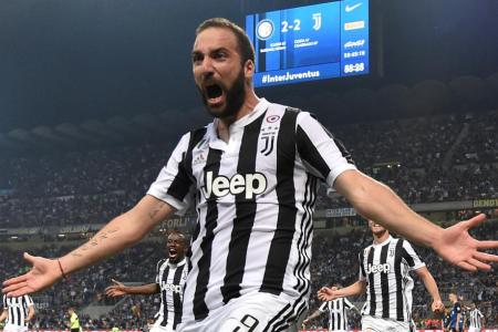 Juve pip Inter with two late goals