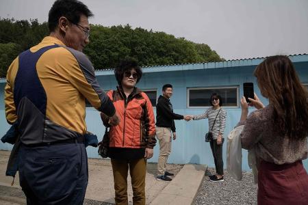Replica Panmunjom village draws tourists after Korea summit