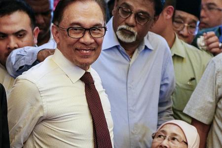 On his release, Anwar declares &#039;new dawn for Malaysia&#039; 
