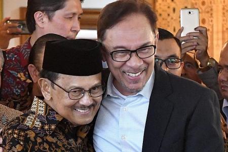 1MDB probe will be done in accordance with rule of law: Anwar
