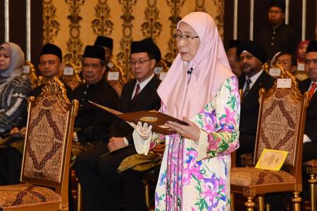 Dr Mahathir’s new Cabinet under opposition alliance sworn in 