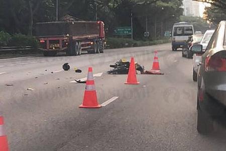 Motorcyclist dies on ECP after accident involving trailer 