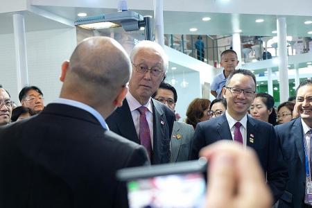 ESM Goh urges Chinese, S&#039;pore firms to cooperate in tech drive
