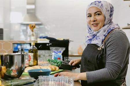 Hijab-wearing MasterChef alumna hosts new Chef In Hijab food show 