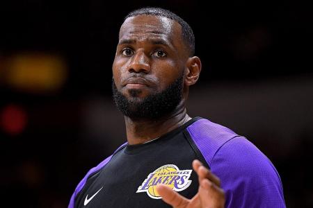 King James shines despite loss in LA Lakers debut