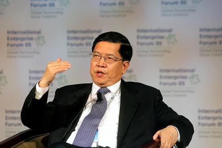 China’s former trade negotiator questions tariff strategy