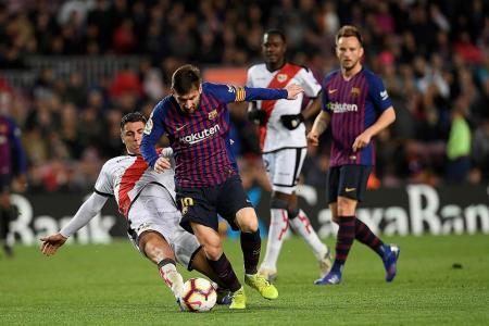 Barca come from behind to beat struggling Rayo