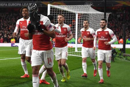 Aubameyang sends Arsenal through to Europa League q-finals