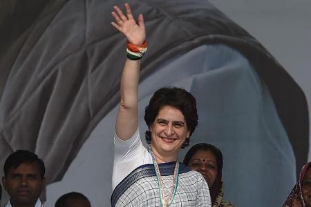 Indian election: Gandhi sibling charms but may struggle to win vote