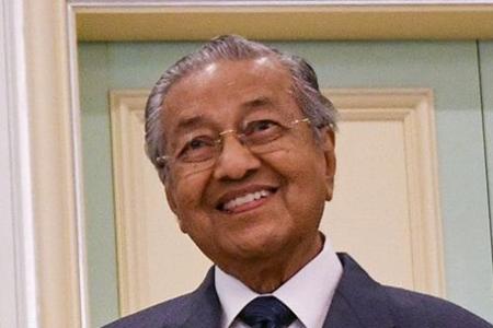 Those trying to pit govt against royalty will fail: Mahathir