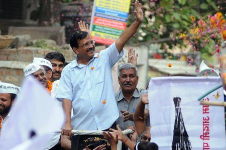 Delhi leader defies attacks on him to step up election fight