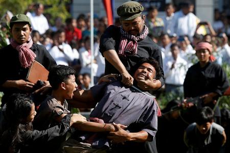 Cambodians remember Khmer Rouge victims on annual Day of Anger