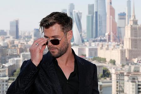 After new Men In Black, Hemsworth is excited to think aliens exist