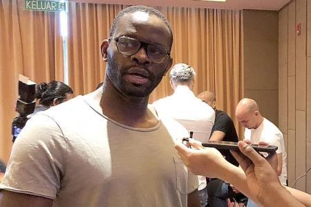 Louis Saha frustrated by Man United&#039;s signings 