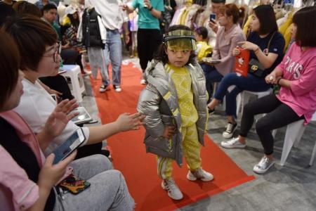 China's child modelling industry booms amid controversy
