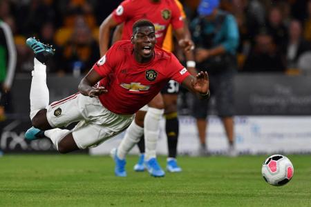 Pogba misses penalty in Red Devils' draw with Wolves 