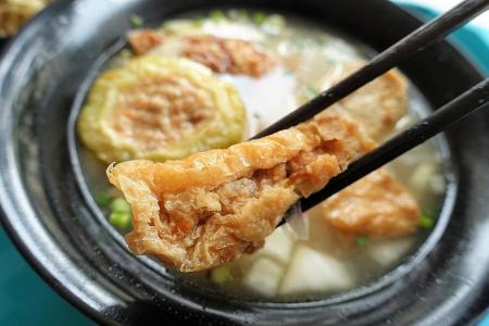 Makansutra: Perfect pork patties at Chong&#039;s Hakka Yong Tau Foo