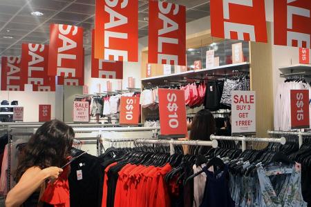 Retails sales fall 1.8% to $3.6 billion in July