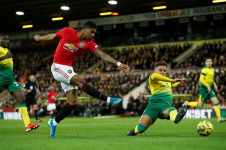 Man United overcome penalty misses to see off Norwich