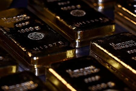 Gold rises as investors await Fed rate decision