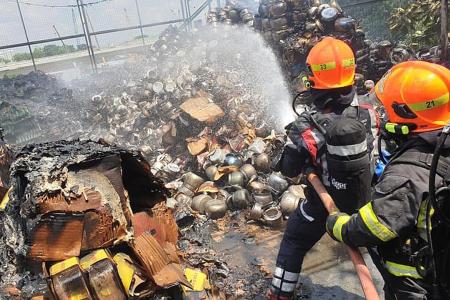 Fire destroys Tai Seng warehouse rooftop