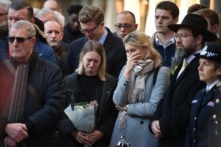 London pays tribute to victims and heroes of attack