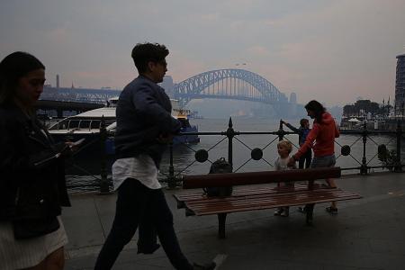 In Sydney, smoke gets in their eyes as fires rage