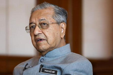Mahathir will hand over to Anwar despite sexual assault allegations