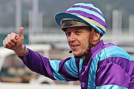 Piccone strikes on first day in HK