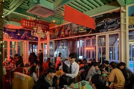 Most visitors of N. Korea-themed bar in Seoul just there for fun