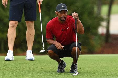 Tiger Woods and Peyton Manning oust Phil Mickelson and Tom Brady
