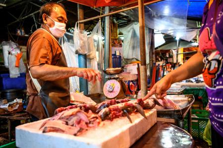 Heavy virus traces found in seafood, meat sections of Beijing market