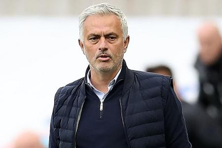 Mourinho praises resilient Spurs, as Europa League remains in sight