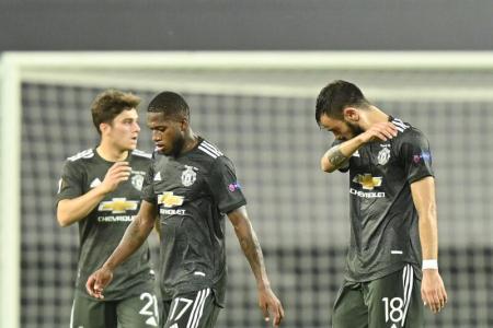 Manchester United crash out of Europa League after 2-1 loss to Sevilla