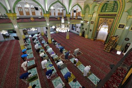 More worshippers allowed for Friday prayers at 10 mosques under pilot