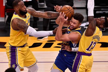 Stephen Curry stars in Golden State Warriors’ shock win over LA Lakers