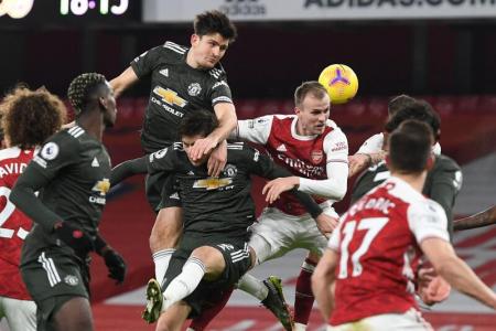 Manchester United held in stalemate at Arsenal