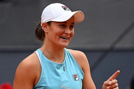 Ashleigh Barty overcomes early scare in Roland Garros opener