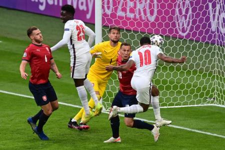 Euro 2020: England get job done with 1-0 win over Czechs