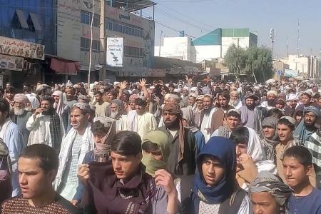 Thousands protest against Taliban over eviction order